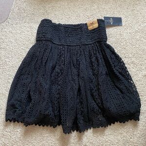 💎NEW! Hollister Black Mini Lace Skirt